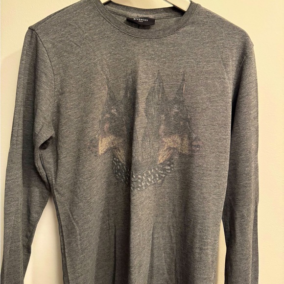 Medium Givenchy long sleeve tee. Doberman printed. - Picture 1 of 1